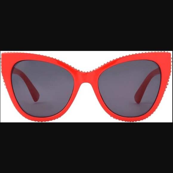 ❣️2/$36 NIP Betsey Johnson Red Bling Rhinestone Rimmed Red Cat Eye Sunglasses - Picture 3 of 9